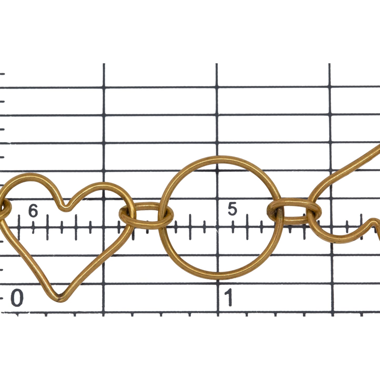 14kt Gold Filled Two of 4.42mm Width by 5.94mm Length Smooth Oval Links connected to 13.74mm Width / Length Smooth Circle Link and 13.81mm Width by 15.50mm Length Heart Link, Fancy Chain. Price per: 1 Foot.