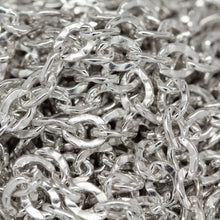 Load image into Gallery viewer, Sterling Silver 4.2mm Width by 5.5mm Length, Hammered Cable Chain. Price per: 1 Foot.
