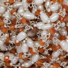 Load image into Gallery viewer, Brass Silver Plated 3.44mm Width by 2.80mm Length Natural Hand Cut Carnelian Stone, With One of 3.10mm Width by 3.85mm Length Rice Pearl Hanging off the Chain, Gem Stone Chain. Price per: 1 Inch.