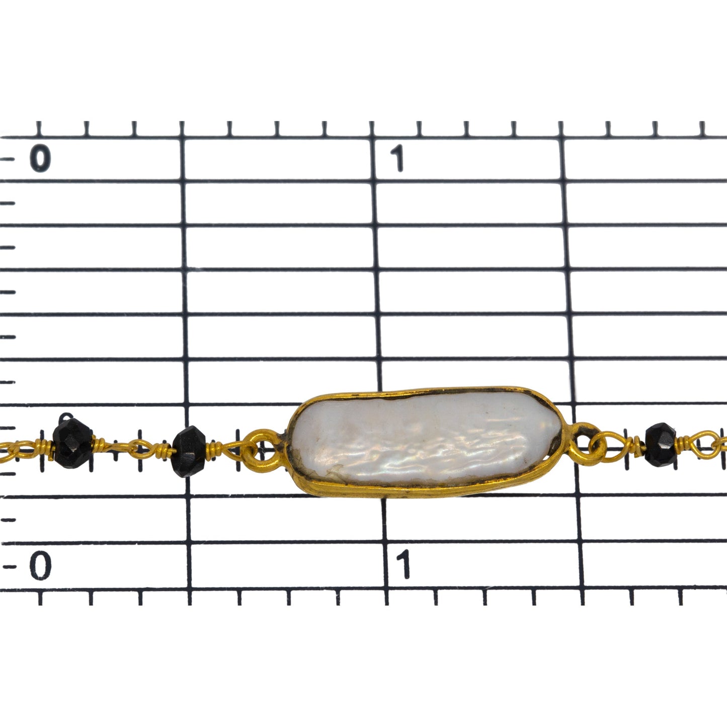 Brass Gold Plated 3.30mm Width by 2.40mm Length Hand Cut Black Spinel Gem Stone, Followed by 7.40mm Width by 17.10mm Length approximately Biwa Pearl Bezel Set, Gem Stone Chain. Price per: 1 Inch.