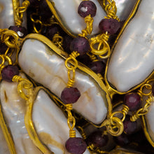 Load image into Gallery viewer, Brass Gold Plated 3.45mm Width by 2.45mm Length Hand Cut Garnet Stone, Followed by 8.31mm Width by 18.88mm Length approximately Biwa Pearl Bezel Set, Gem Stone Chain. Price per: 1 Inch.
