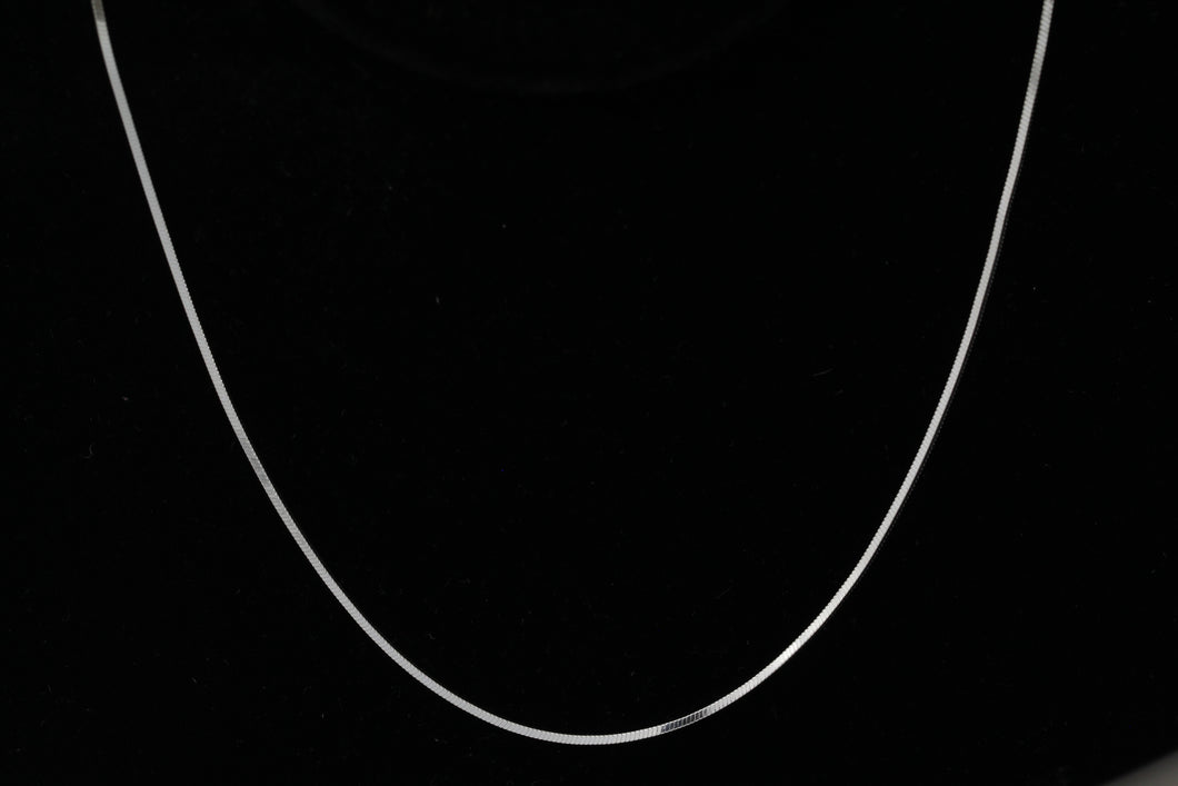 Sterling Silver, 0.8mm Width / Length, 18 Inch Square Regular Snake Chain with 6.0mm Width / Length by 1.4mm Thick, Smooth Spring Ring Clasp and Tags Ends. Quantity Per Pack: 1 Piece.