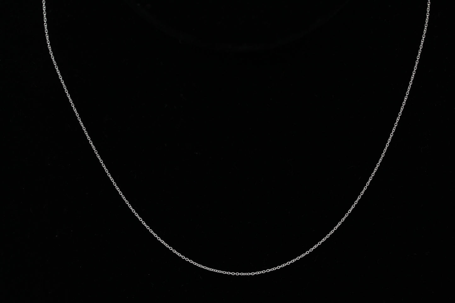 Sterling Silver, 0.8mm Width by 1.0mm Length, 18 Inch Cable Chain with 5.0mm Width / Length by 0.9mm Thick, Smooth Spring Ring Clasp. Quantity Per Pack: 1 Piece.