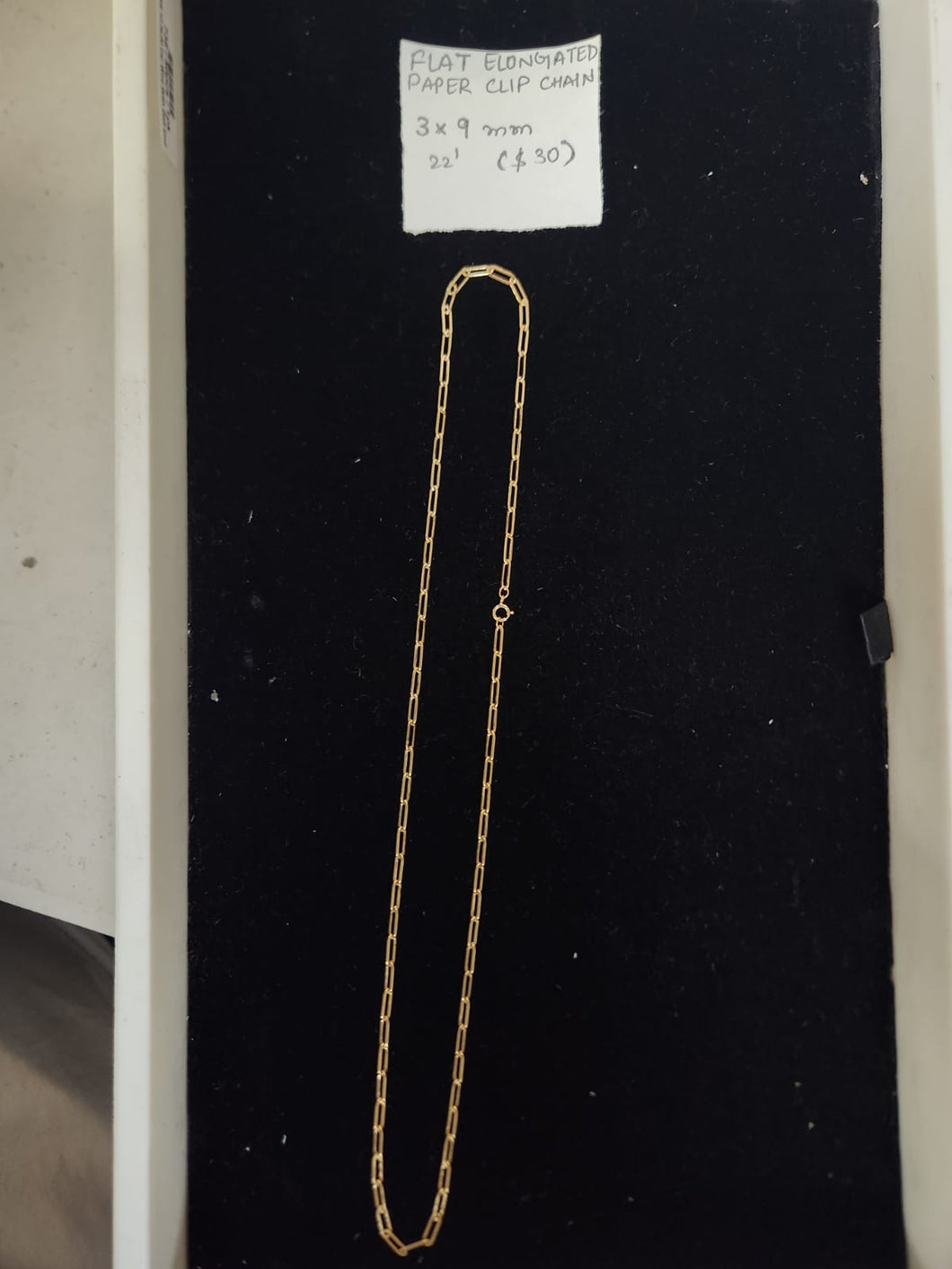 14kt Gold Filled Flat Elongated paper clip chain. Size 3x9 mm Paper clip Chain. Quantity per pack: 1 Pieces.