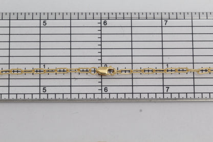 Gold Filled, 2.6mm Width by 5.8mm Length, 16 Inch Elongated Cable Chain with 8.5mm Length by 2.1mm Thick, Oval Trigger Lobster Clasp. Quantity Per Pack: 1 Piece.