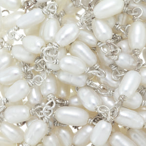 Brass Silver Plated 4.0mm Width by 5.0mm Length, Natural Fresh Water Rice Pearl, Pearl Chain. Price per: 1 Inch.