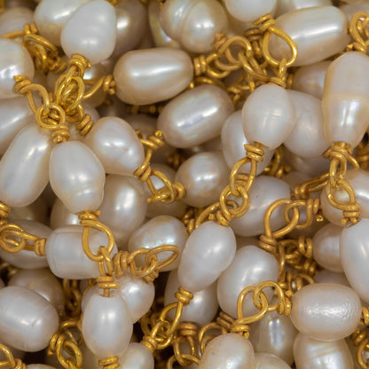 Brass Gold Plated / Vermeil 3.0mm Width by 5.0mm Length Fresh Water White Rice Pearl Chain. Price per: 1 Inch.