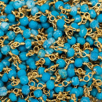 Brass Gold Plated / Vermiel 2.0mm to 3.0mm Width / Length Natural Turquoise Gem Stone Chain. Price per: 1 Inch.