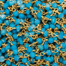 Load image into Gallery viewer, Brass Gold Plated / Vermiel 2.0mm to 3.0mm Width / Length Natural Turquoise Gem Stone Chain. Price per: 1 Inch.
