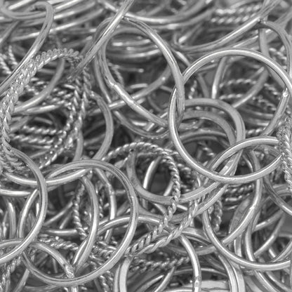 Sterling Silver Three of 16.0mm Width / Length Smooth Circle Links Connected Alternately to 16.0mm Width / Length Double Flat Links And 16.0mm Width / Length Double Twisted Links, Circle Chain. Price per: 1 Foot.