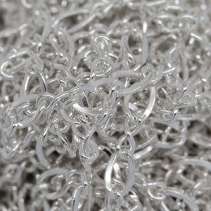 Sterling Silver 1.5mm by 4.0mm Figure 8 Link With 2.4mm by 4.0mm Flat Oval Curb Link, Figure 8 Chain. Price per: 1 Foot.