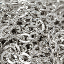 Load image into Gallery viewer, Sterling Silver 4.2mm Width by 5.5mm Length, Hammered Cable Chain. Price per: 1 Foot.
