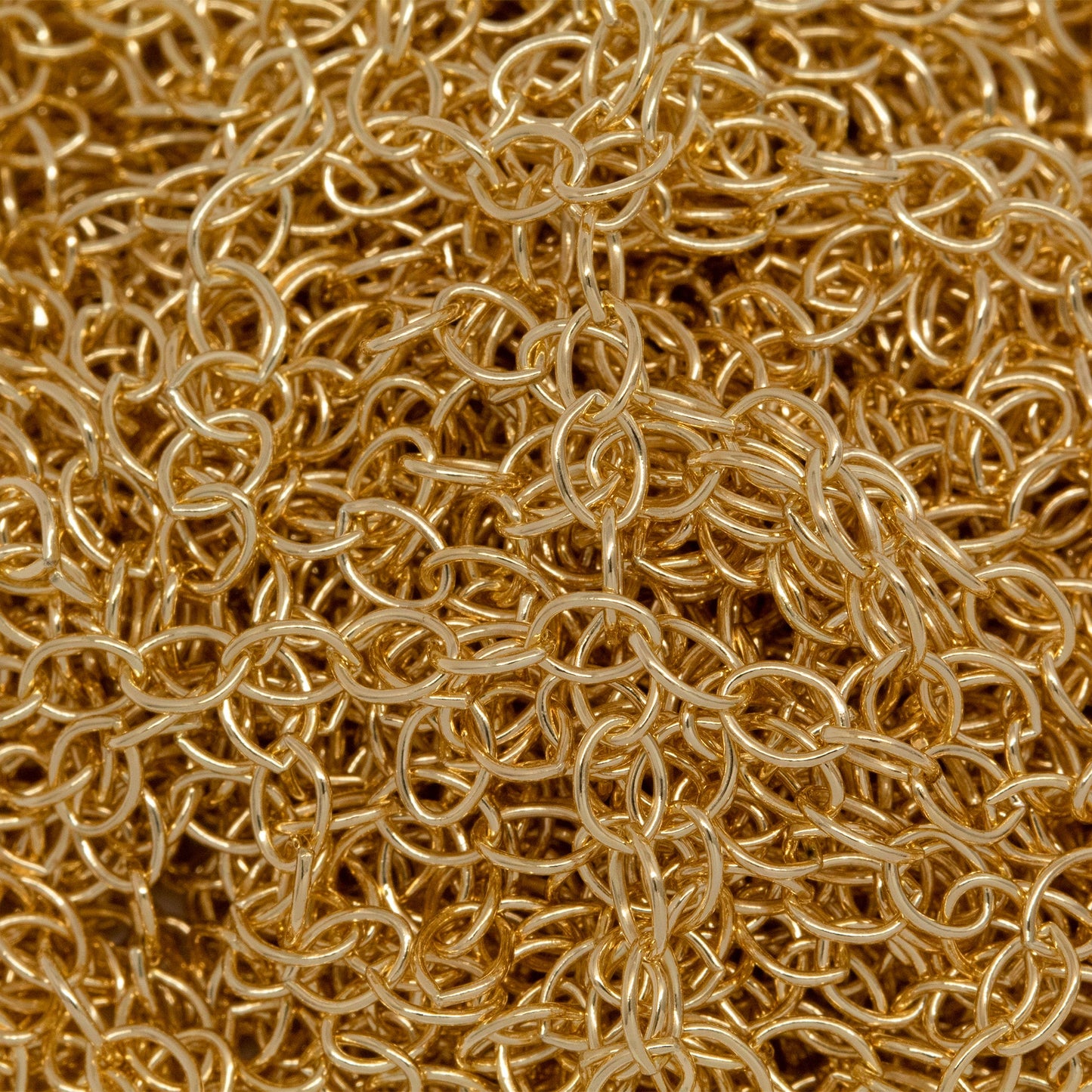 14kt Gold Filled 2.8mm Width by 4.0mm Length, Smooth Cable Chain. Price per: 1 Foot.