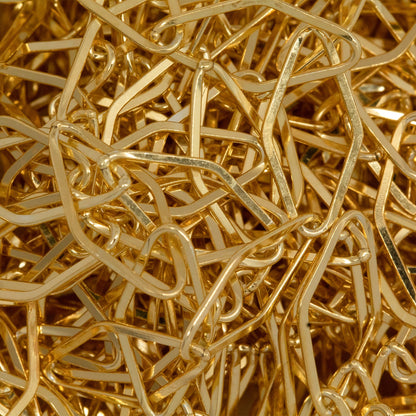 14kt Gold Filled 5.9mm Width by 12.6mm Length, Diamond Shape Flat Cable Chain. Price per: 1 Foot.