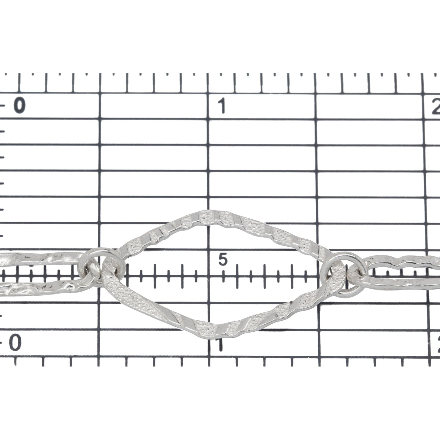 Sterling Silver 16.1mm Width 28.2mm Length Hammered Diamond Shaped Link Followed by 5.0mm Width by 15.7mm Length Hammered Elongated Oval Link Connected by 5.6mm Closed Ring, Fancy Long and Short Chain. Price per: 1 Foot.