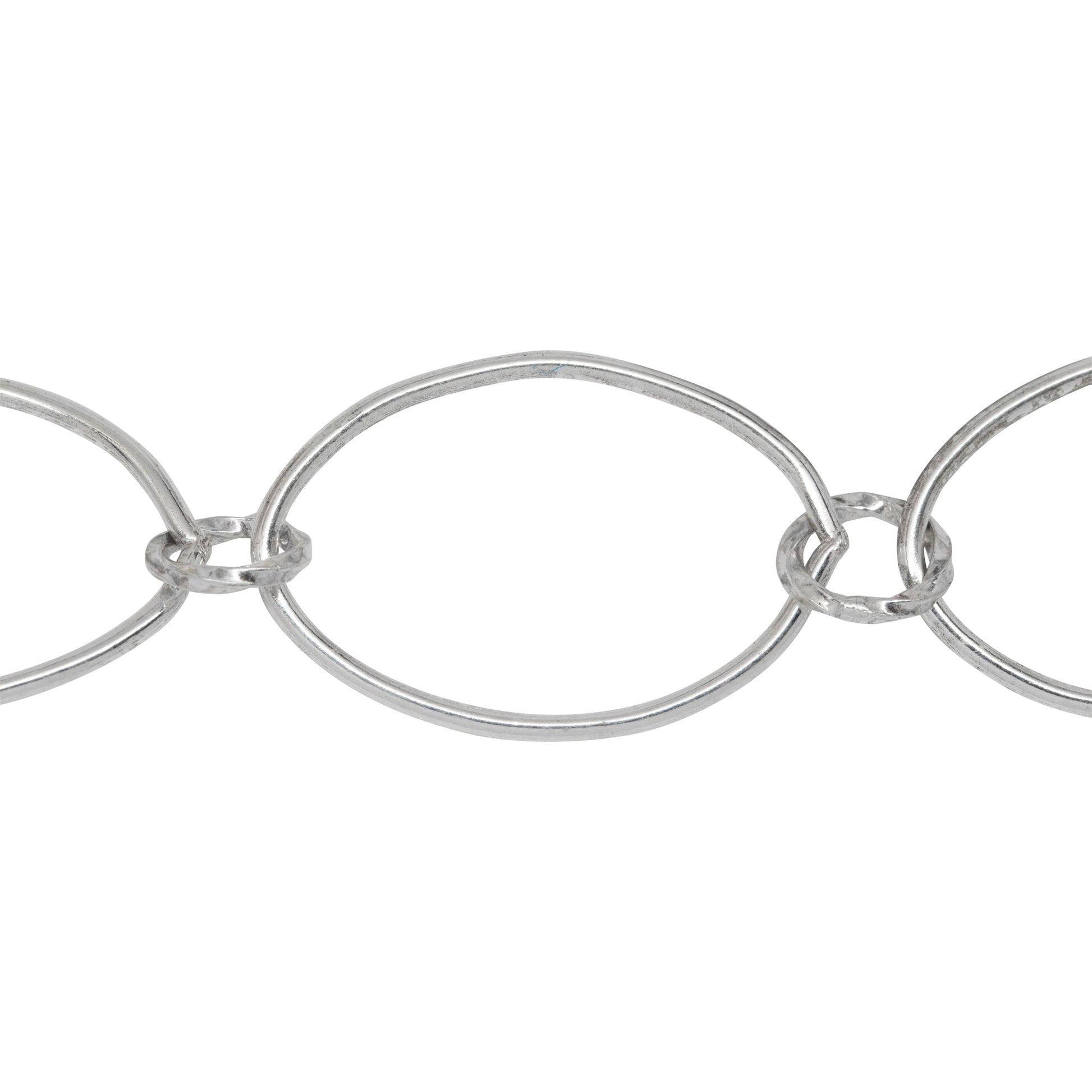 Chain by Foot. Sterling Silver 17.8mm Width by 27.0mm Length Smooth Oval Link Followed by 7.8mm Width / Length Twisted Circle Link, Long and Short Chain. Price per: 1 Foot.