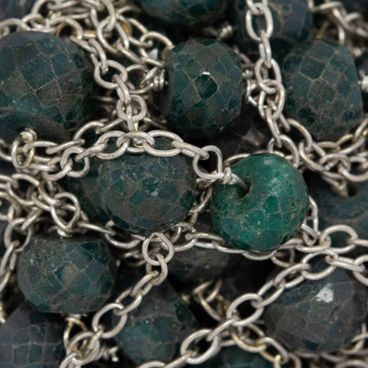 Sterling Silver 1.95mm Width by 2.60mm Length Smooth Cable Chain, Followed by 6.52mm Width by 4.75mm Length Natural Hand Cut Emerald (Dyed) Gem Stone Every 2 Inches, Gem Stone Chain. Price per: 1 Inch.