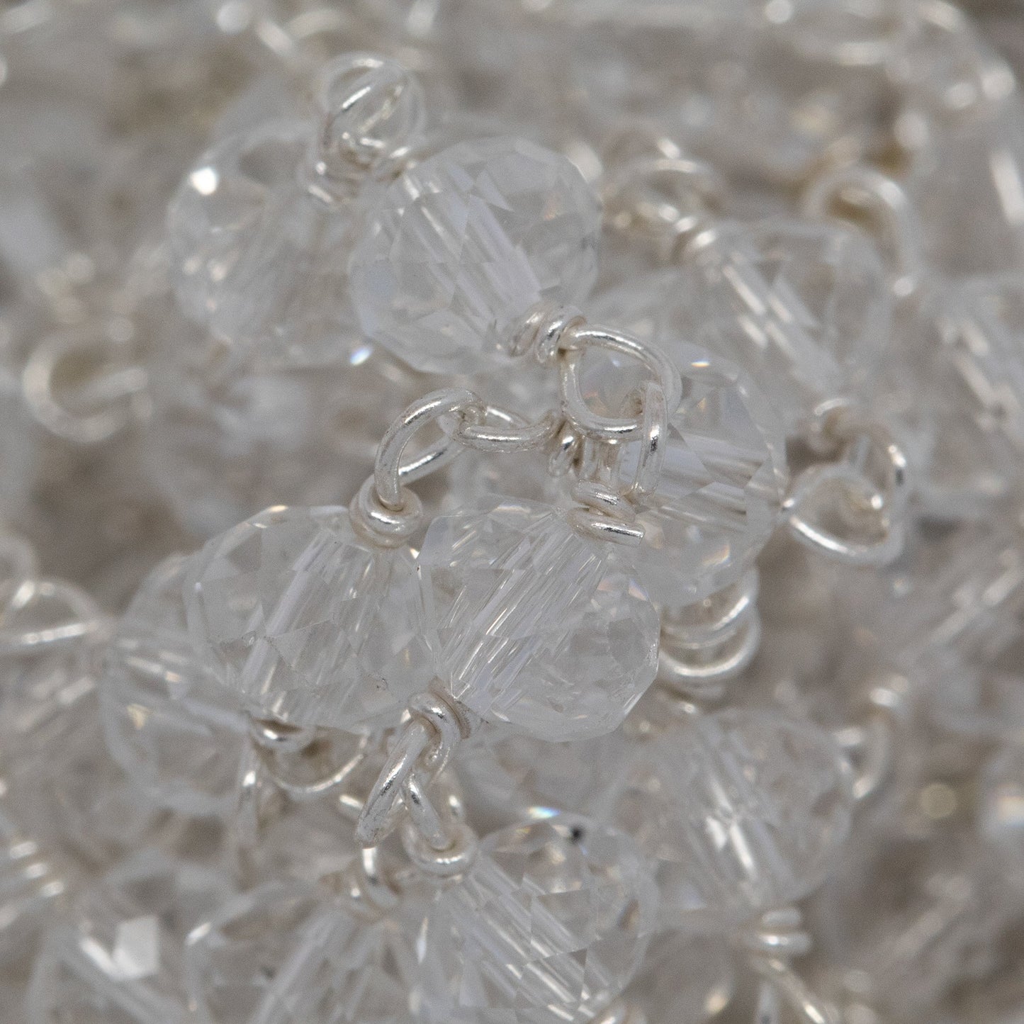 Brass Silver Plated 4.50mm Width by 3.35mm Length Natural Hand Cut Clear Crystal Stone, Gem Stone Chain. Price per: 1 Inch.