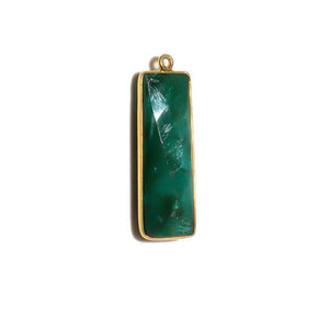 Stone Connectors & Drops. Sterling Silver Gold Plated / Vermeil 10.2mm Width by 33.8mm Length, Emerald Stone, Rectangle Drop with one 3.1mm Closed Ring. Quantity Per Pack: 1 Piece.