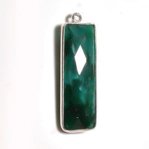 Stone Connectors & Drops. Sterling Silver 10.2mm Width by 33.8mm Length, Emerald Stone, Rectangle Drop with one 3.1mm Closed Ring. Quantity Per Pack: 1 Piece.