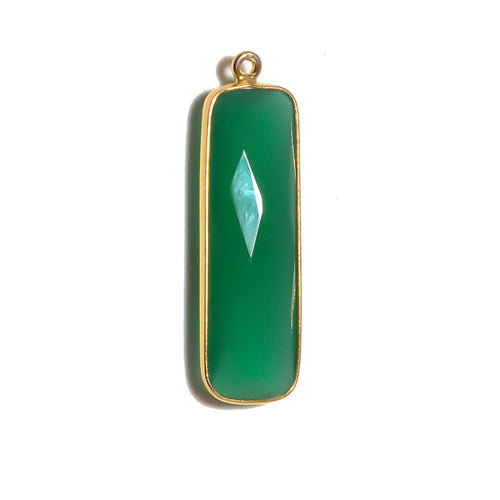 Stone Connectors & Drops. Sterling Silver Gold Plated / Vermeil 10.2mm Width by 33.8mm Length, Green Onyx Quartz Stone, Rectangle Drop with one 3.1mm Closed Ring. Quantity Per Pack: 1 Piece.