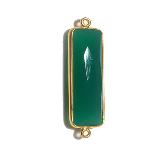 Stone Connectors & Drops. Sterling Silver Gold Plated / Vermeil 10.6mm Width by 36.7mm Length, Green Onyx Quartz Stone, Rectangle Connector with 3.1mm Closed Ring on each side. Quantity Per Pack: 1 Piece.