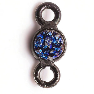 Stone Connectors & Drops. Sterling Silver Oxidized 3.0mm Width / Length, Druzy - Blue Stone, Round Connector with 2.2mm Closed Ring on each side. Quantity Per Pack: 1 Piece.