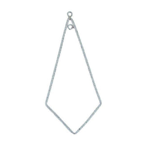 Ear Findings. Sterling Silver 25.0mm Width by 50.4mm Length, Hammered Kite Chandelier With 2.5mm Width / Length Smooth Fix Ring, inside and outside of the Chandelier. Quantity Per Pack: 4 Pieces.