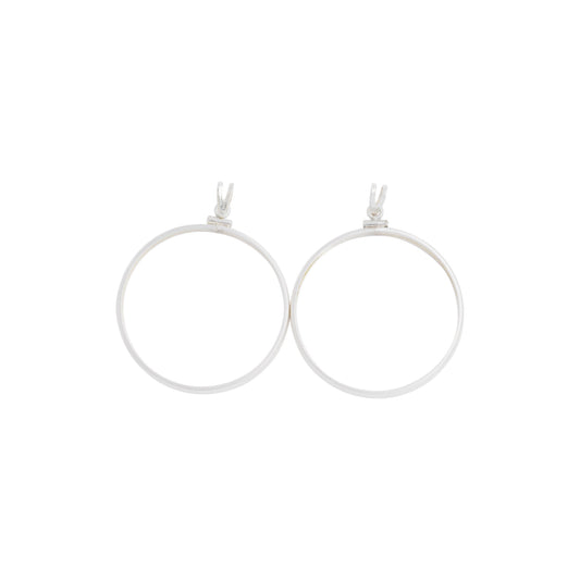 Settings. Sterling Silver 38.7mm Width by 3.68mm Thick, Corrugated Coin Mount with 8.50mm Height by 3.50mm Length by 5.35mm Width Bail. Quantity Per Pack: 1 Piece.