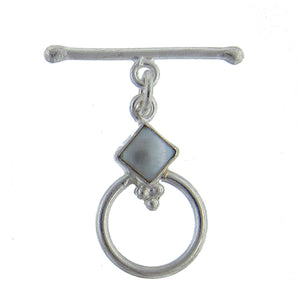 Sterling Silver, 21.6mm Width by 14.2mm Length by 1.4mm Thickness Toggle Clasp Ring with 8.6mm Pearl On Top of Clasp Ring, and 1.6mm Width by 23.0mm Length Toggle Clasp Bar. Quantity Per Pack: 2 Pairs.