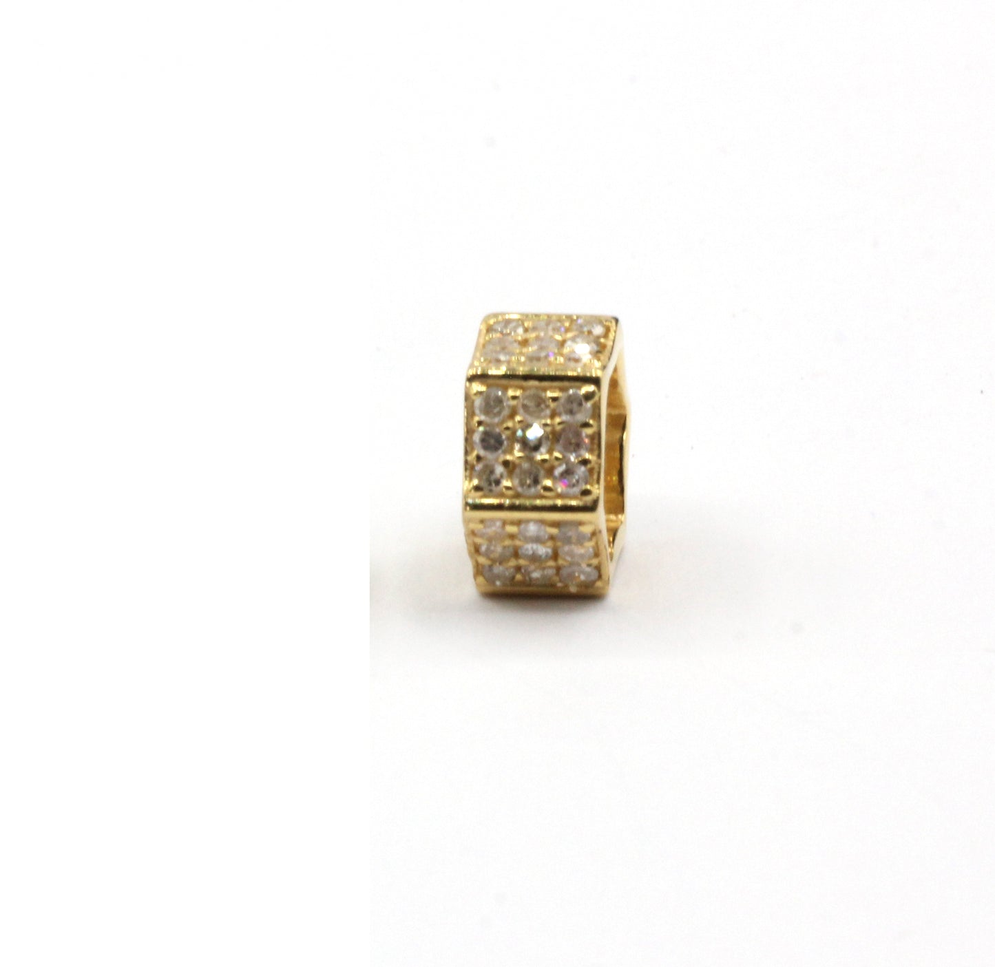 14K Gold 8 mm Tyre Pave Diamond Bead .14K Gold Diamond Beads Tyre, Genuine handmade pave diamond Beads.