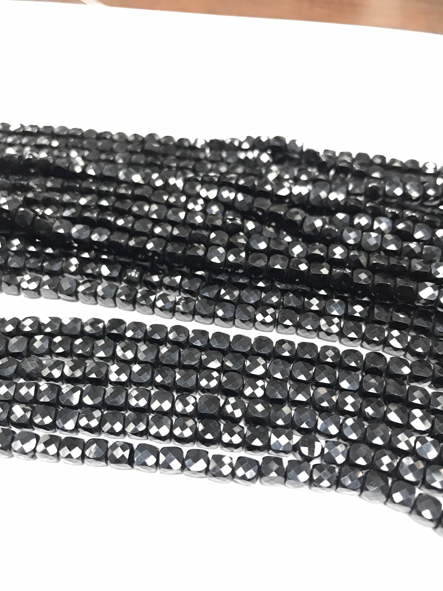 Black Spinel beads faceted square, faceted cube